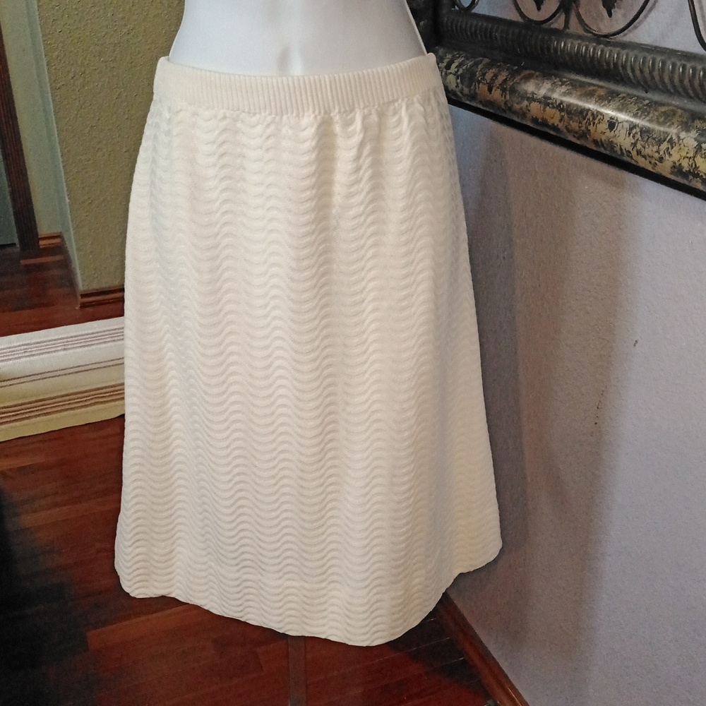 VTG Luxurious Givenchy Sport VTG Cream Knit Skirt Set-Sz L Sweater & Med Skirt - Picture 9 of 13